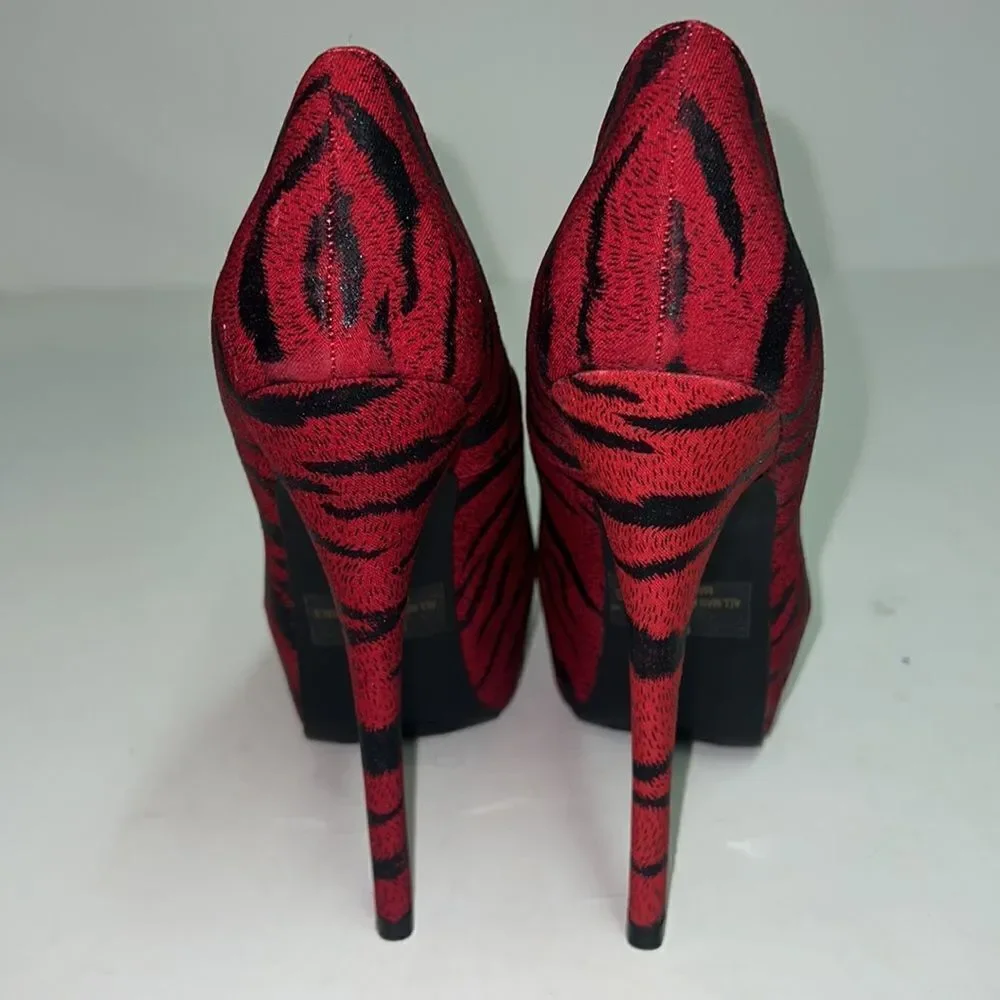 LILIANA Tiger Print peep toe platform stiletto heels,‎ size 8 D17